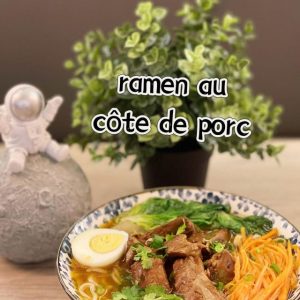 Soupe de ramen aux côtes de porc