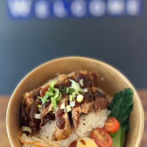 Riz au canard croustillant sauce pékinoise